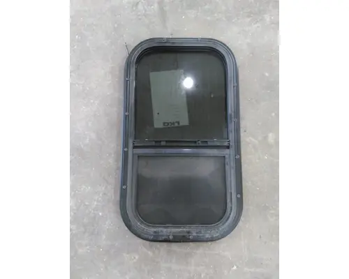 FREIGHTLINER CASCADIA 125 GLASS, SLEEPER