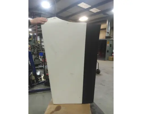 FREIGHTLINER CASCADIA 125 GLASS, SLEEPER