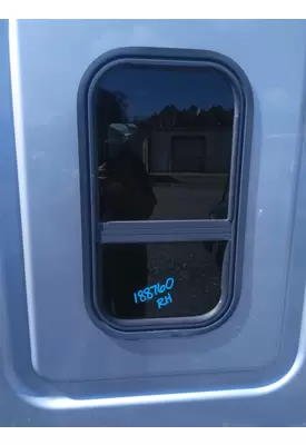 FREIGHTLINER CASCADIA 125 GLASS, SLEEPER