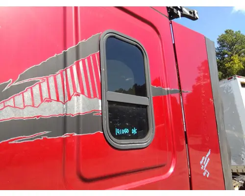 FREIGHTLINER CASCADIA 125 GLASS, SLEEPER