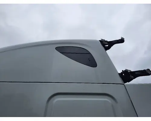FREIGHTLINER CASCADIA 125 GLASS, SLEEPER