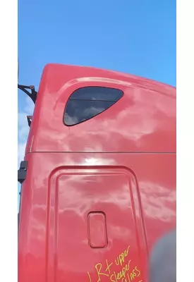 FREIGHTLINER CASCADIA 125 GLASS, SLEEPER