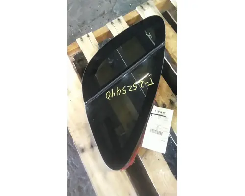 FREIGHTLINER CASCADIA 125 GLASS, SLEEPER