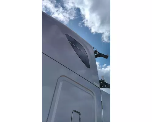 FREIGHTLINER CASCADIA 125 GLASS, SLEEPER
