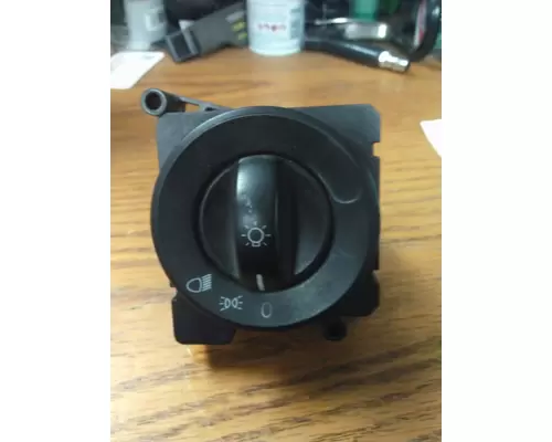 FREIGHTLINER CASCADIA 125 HEADLAMP SWITCH