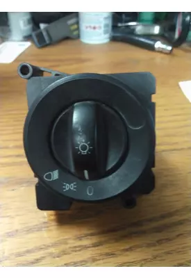 FREIGHTLINER CASCADIA 125 HEADLAMP SWITCH
