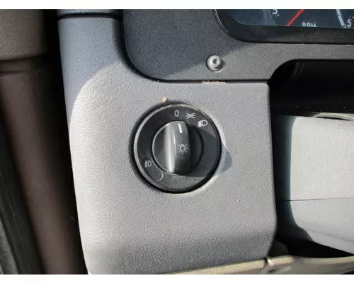 FREIGHTLINER CASCADIA 125 HEADLAMP SWITCH