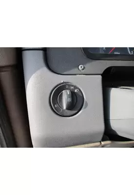 FREIGHTLINER CASCADIA 125 HEADLAMP SWITCH