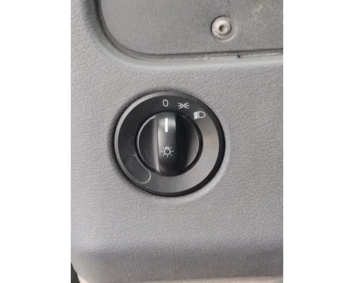 FREIGHTLINER CASCADIA 125 HEADLAMP SWITCH
