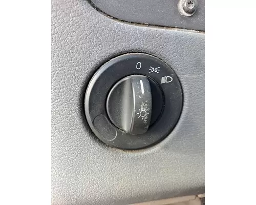 FREIGHTLINER CASCADIA 125 HEADLAMP SWITCH