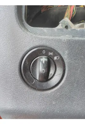 FREIGHTLINER CASCADIA 125 HEADLAMP SWITCH