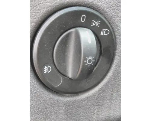 FREIGHTLINER CASCADIA 125 HEADLAMP SWITCH