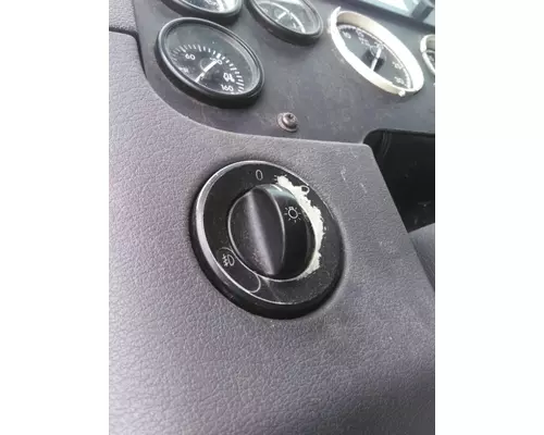 FREIGHTLINER CASCADIA 125 HEADLAMP SWITCH