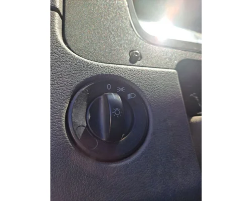 FREIGHTLINER CASCADIA 125 HEADLAMP SWITCH