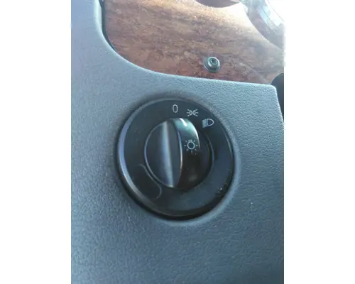 FREIGHTLINER CASCADIA 125 HEADLAMP SWITCH