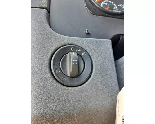 FREIGHTLINER CASCADIA 125 HEADLAMP SWITCH