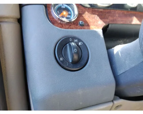 FREIGHTLINER CASCADIA 125 HEADLAMP SWITCH
