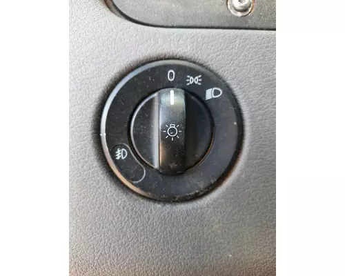 FREIGHTLINER CASCADIA 125 HEADLAMP SWITCH