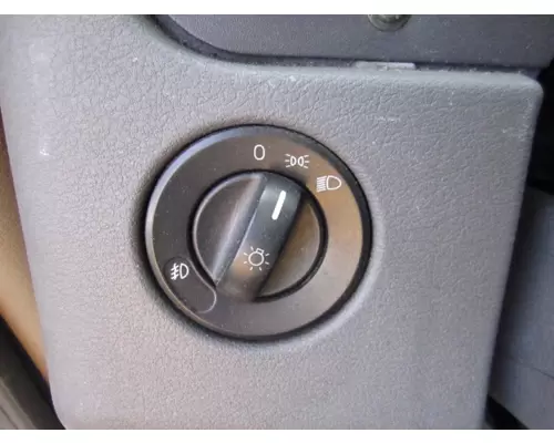 FREIGHTLINER CASCADIA 125 HEADLAMP SWITCH