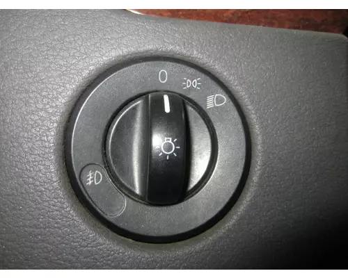 FREIGHTLINER CASCADIA 125 HEADLAMP SWITCH