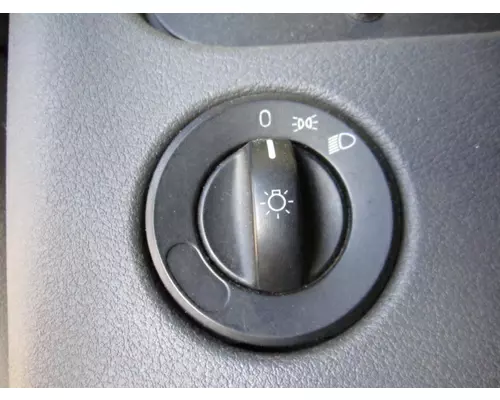 FREIGHTLINER CASCADIA 125 HEADLAMP SWITCH