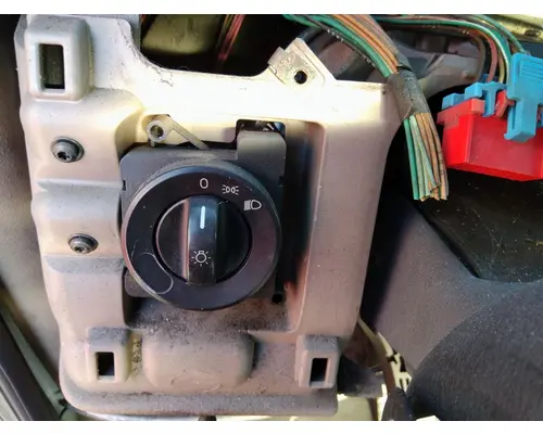 FREIGHTLINER CASCADIA 125 HEADLAMP SWITCH
