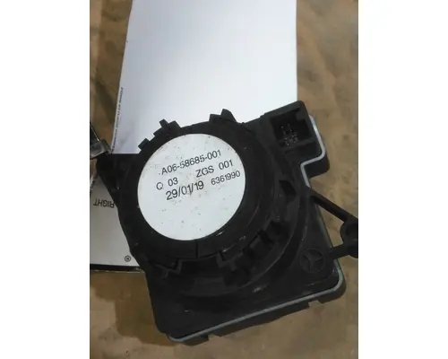 FREIGHTLINER CASCADIA 125 HEADLAMP SWITCH