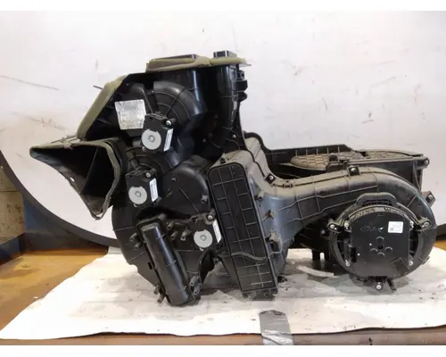 FREIGHTLINER CASCADIA 125 HEATER CORE