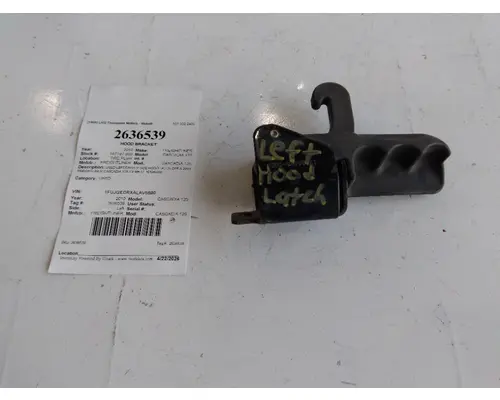 FREIGHTLINER CASCADIA 125 HOOD BRACKET