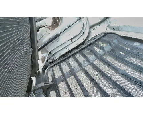 FREIGHTLINER CASCADIA 125 HOOD BRACKET