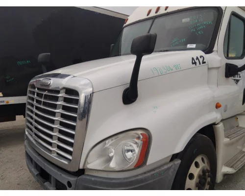 FREIGHTLINER CASCADIA 125 HOOD