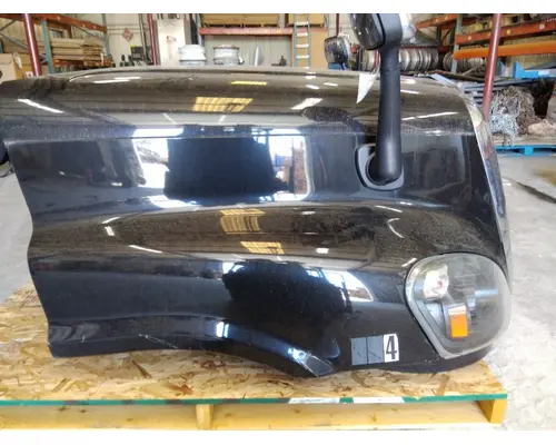 FREIGHTLINER CASCADIA 125 HOOD