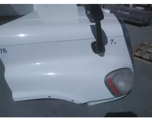 FREIGHTLINER CASCADIA 125 HOOD