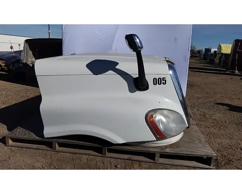 FREIGHTLINER CASCADIA 125 HOOD