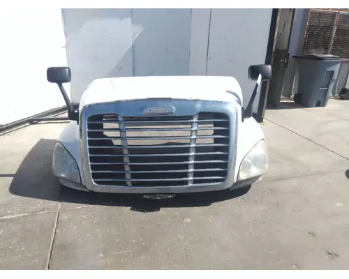 FREIGHTLINER CASCADIA 125 HOOD