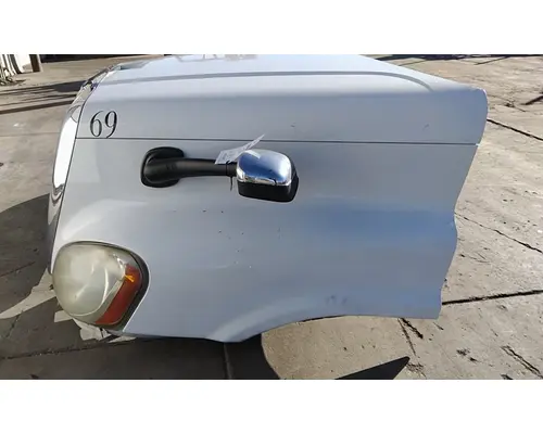 FREIGHTLINER CASCADIA 125 HOOD