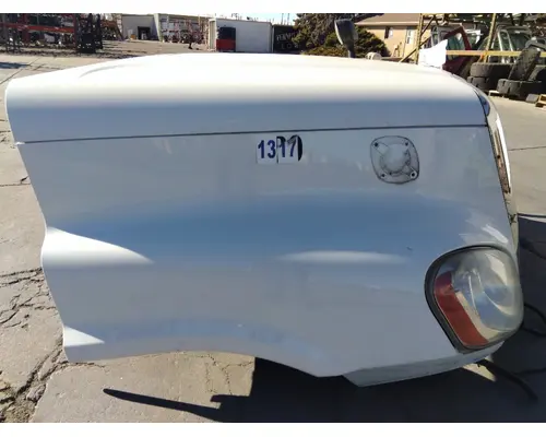 FREIGHTLINER CASCADIA 125 HOOD