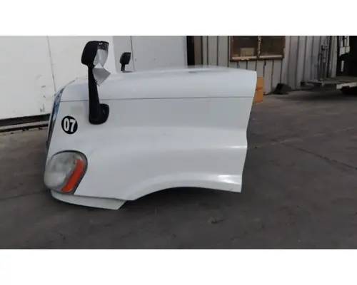 FREIGHTLINER CASCADIA 125 HOOD