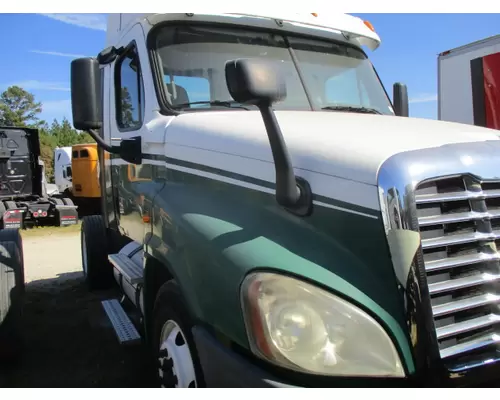 FREIGHTLINER CASCADIA 125 HOOD