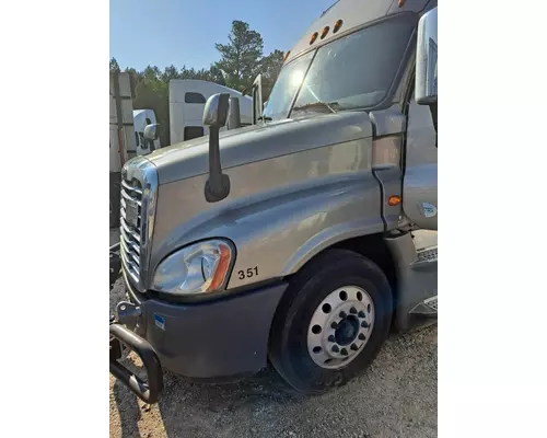 FREIGHTLINER CASCADIA 125 HOOD