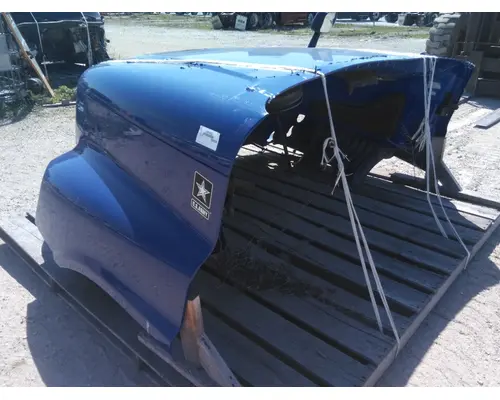 FREIGHTLINER CASCADIA 125 HOOD