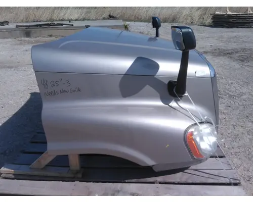 FREIGHTLINER CASCADIA 125 HOOD