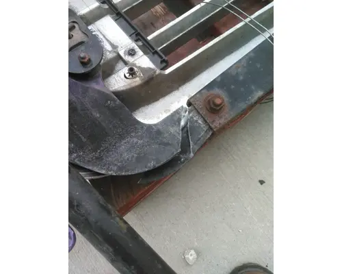 FREIGHTLINER CASCADIA 125 HOOD