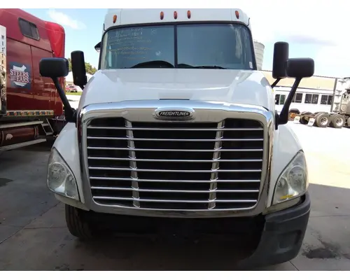 FREIGHTLINER CASCADIA 125 HOOD