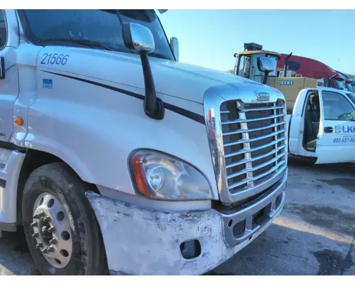 FREIGHTLINER CASCADIA 125 HOOD