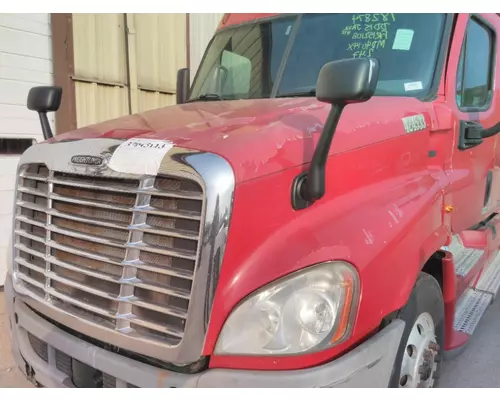 FREIGHTLINER CASCADIA 125 HOOD