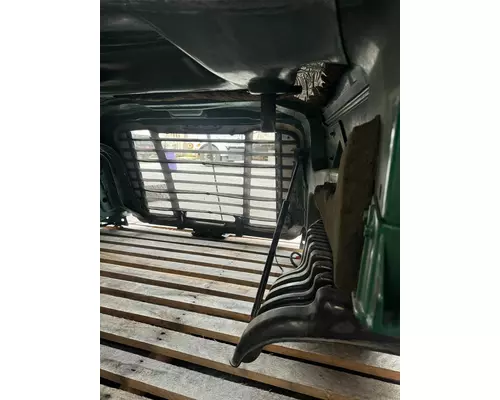 FREIGHTLINER CASCADIA 125 Hood