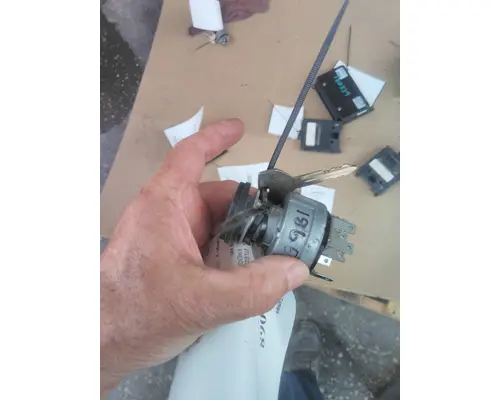 FREIGHTLINER CASCADIA 125 IGNITION SWITCH