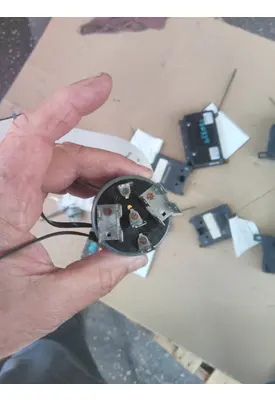 FREIGHTLINER CASCADIA 125 IGNITION SWITCH