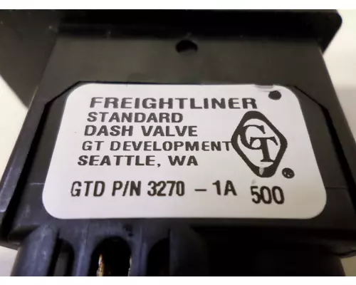 FREIGHTLINER CASCADIA 125 INTERAXLE LOCK SWITCH